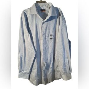 NWT Van Heusen Men’s Button Down Shirt Size XL